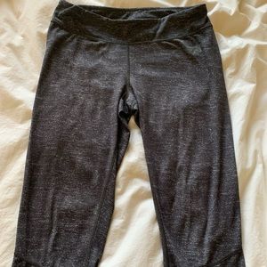 Women’s The North Face crop legging size L